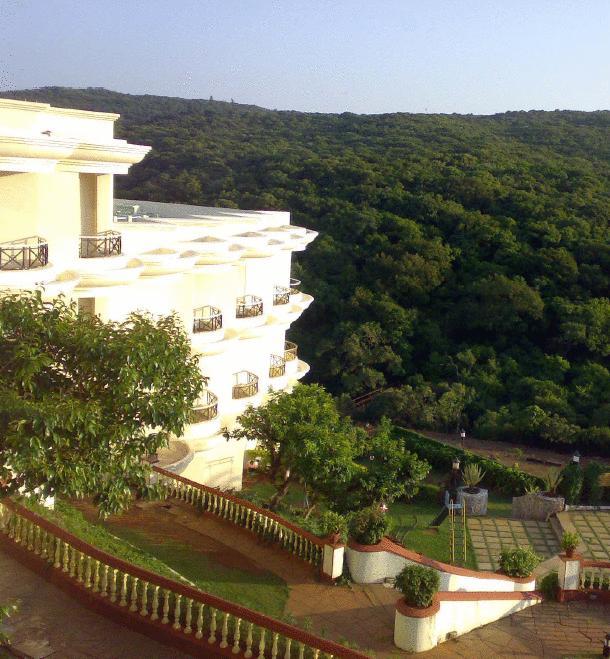 Surya Retreat Otel Dharampur  Dış mekan fotoğraf